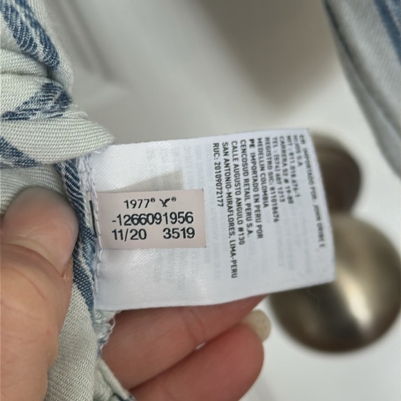 American Eagle Sm button up shirt, light blue and denim blue 100% viscose SOFT!! - Picture 8 of 12